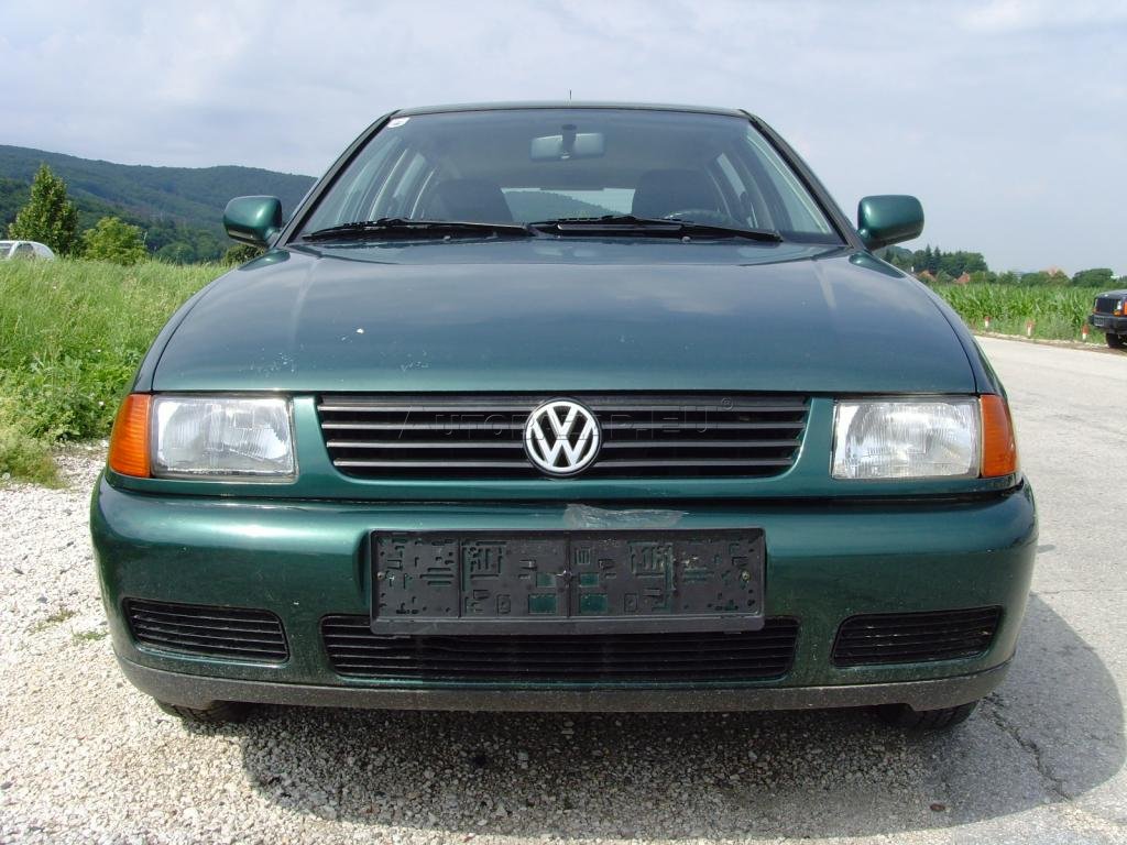 VOLKSWAGEN POLO VARIANT